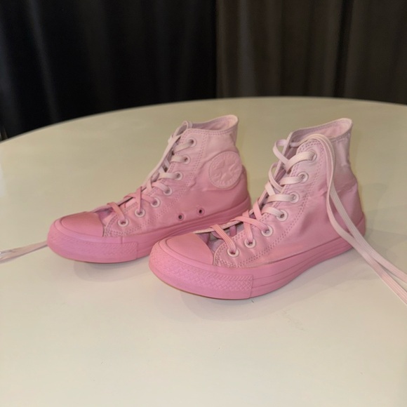 Pink ombre converse - Picture 5 of 7
